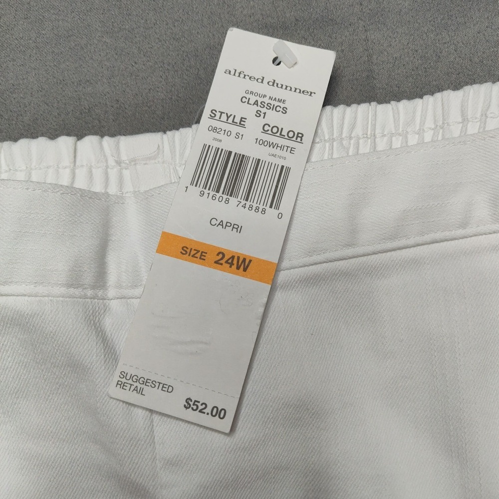 Alfred Dunner Classics Women‎ Plus 24W Pull-On White Denim Capri Pants NEW - Picture 6 of 9